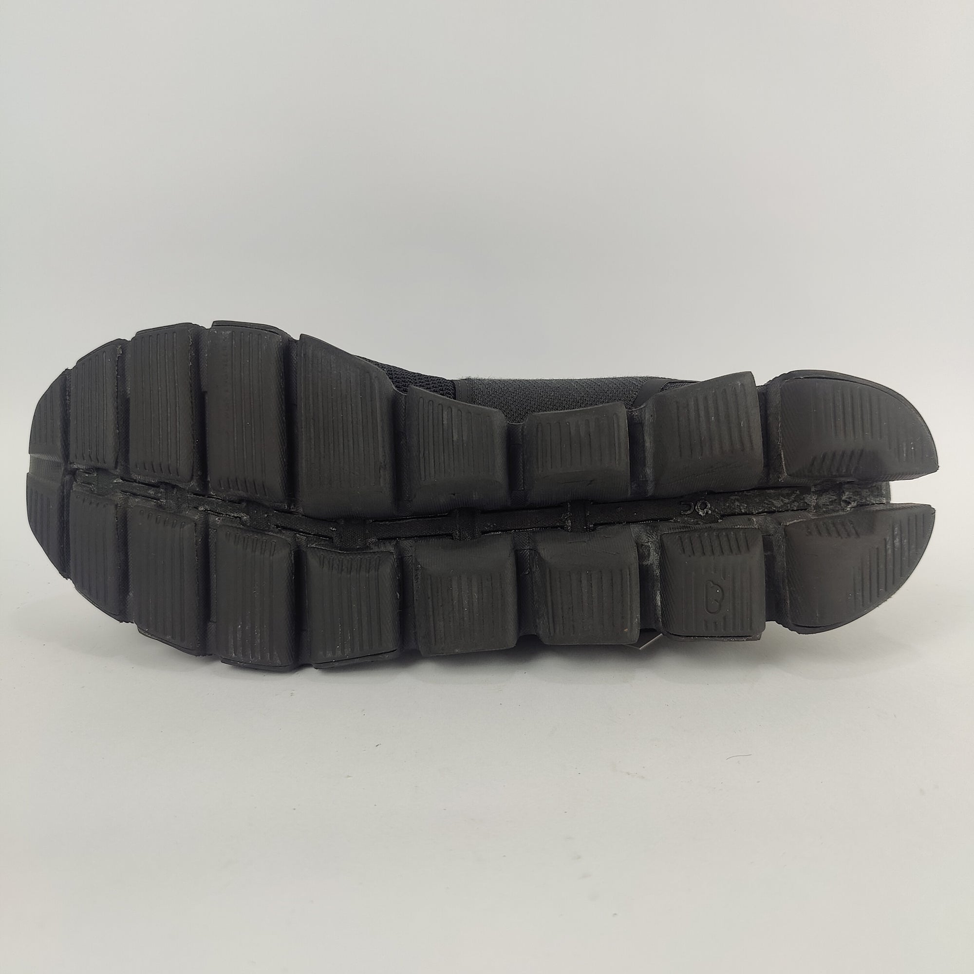 On Cloud 5 (UK/PK 10) - 44.5 | Excellent