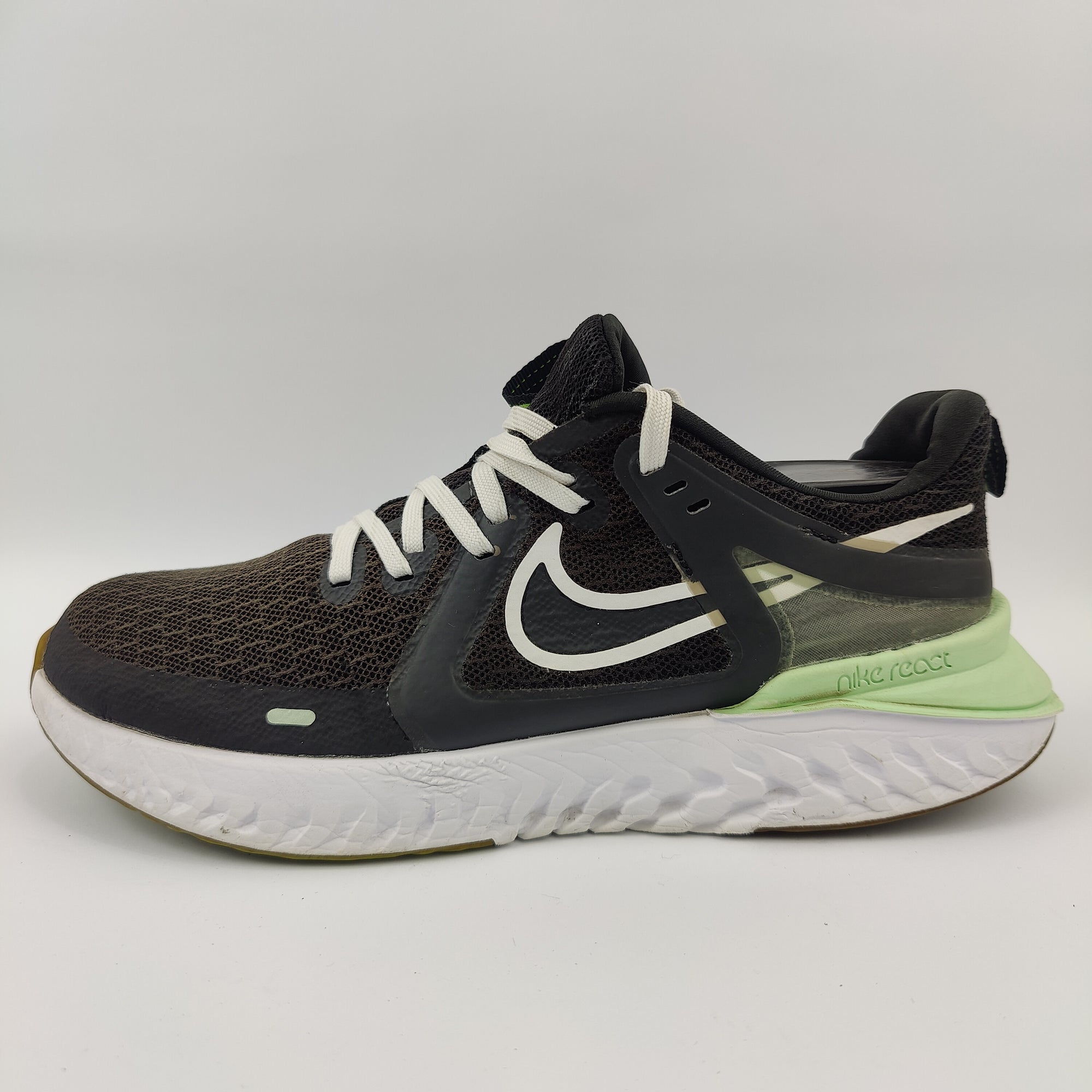 Nike Legend React 2 (UK/PK 7.5) - 42 | Excellent