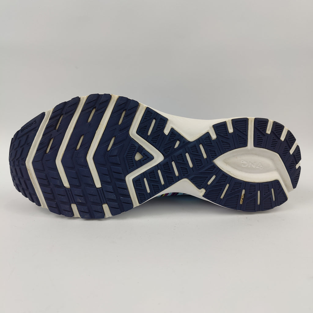 Brooks Launch 6 (UK/PK 6.5) - 40 | Excellent