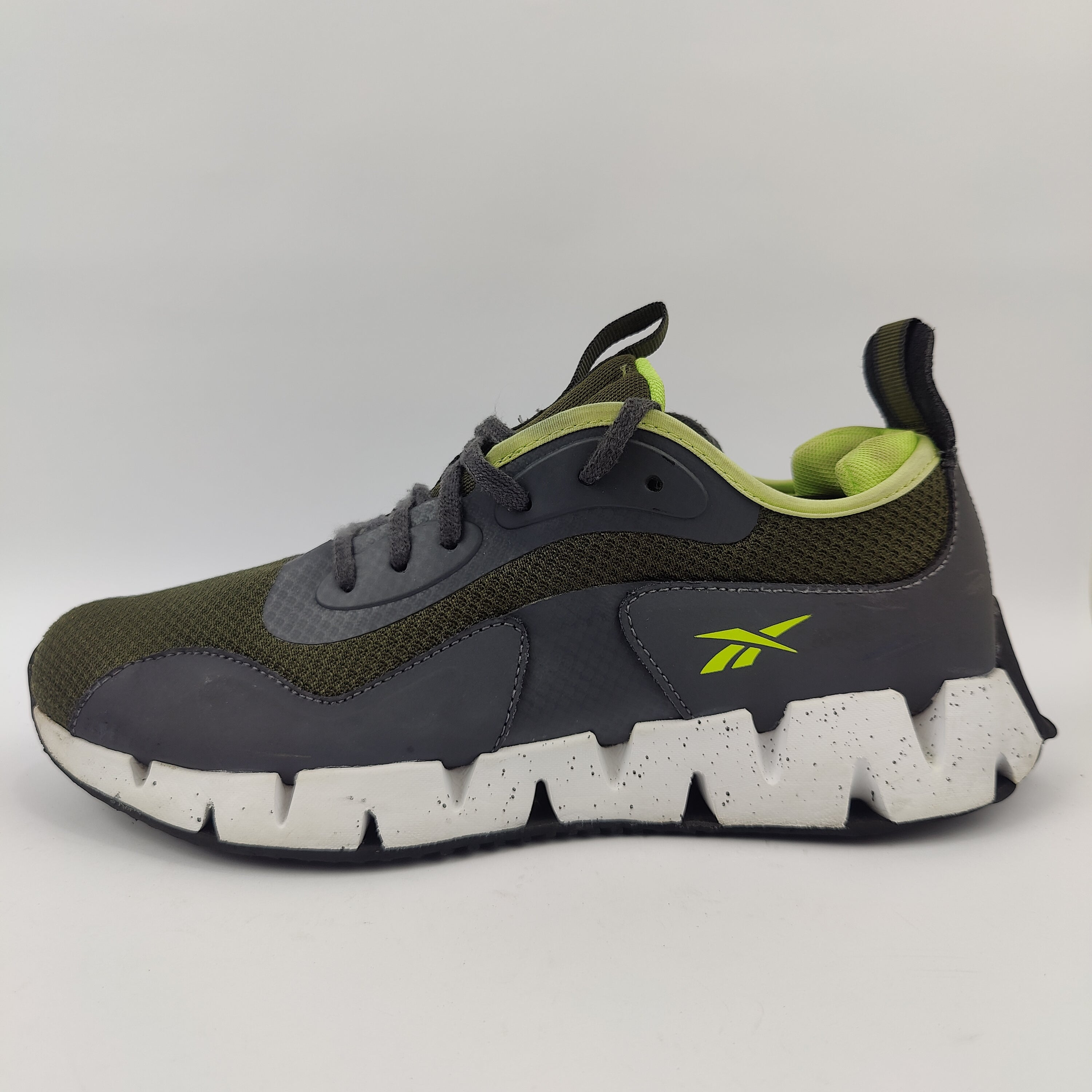Reebok Zig Dynamica (UK/PK 8.5) - 42.5 | Prime