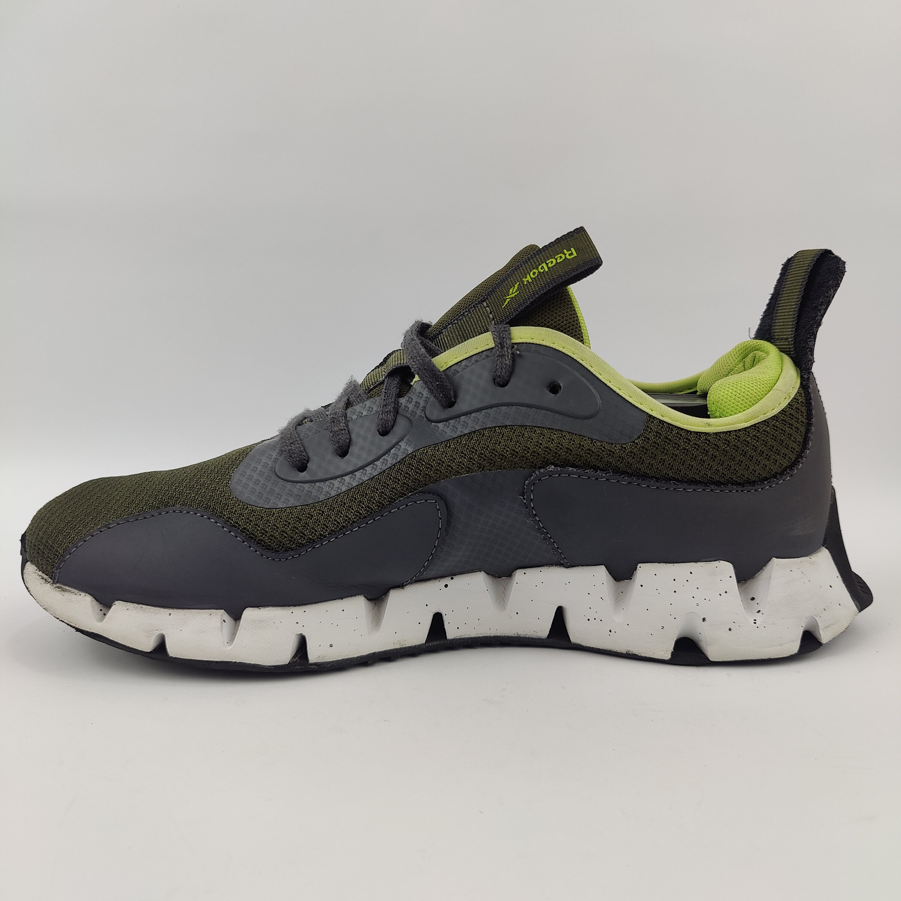 Reebok Zig Dynamica (UK/PK 8.5) - 42.5 | Prime