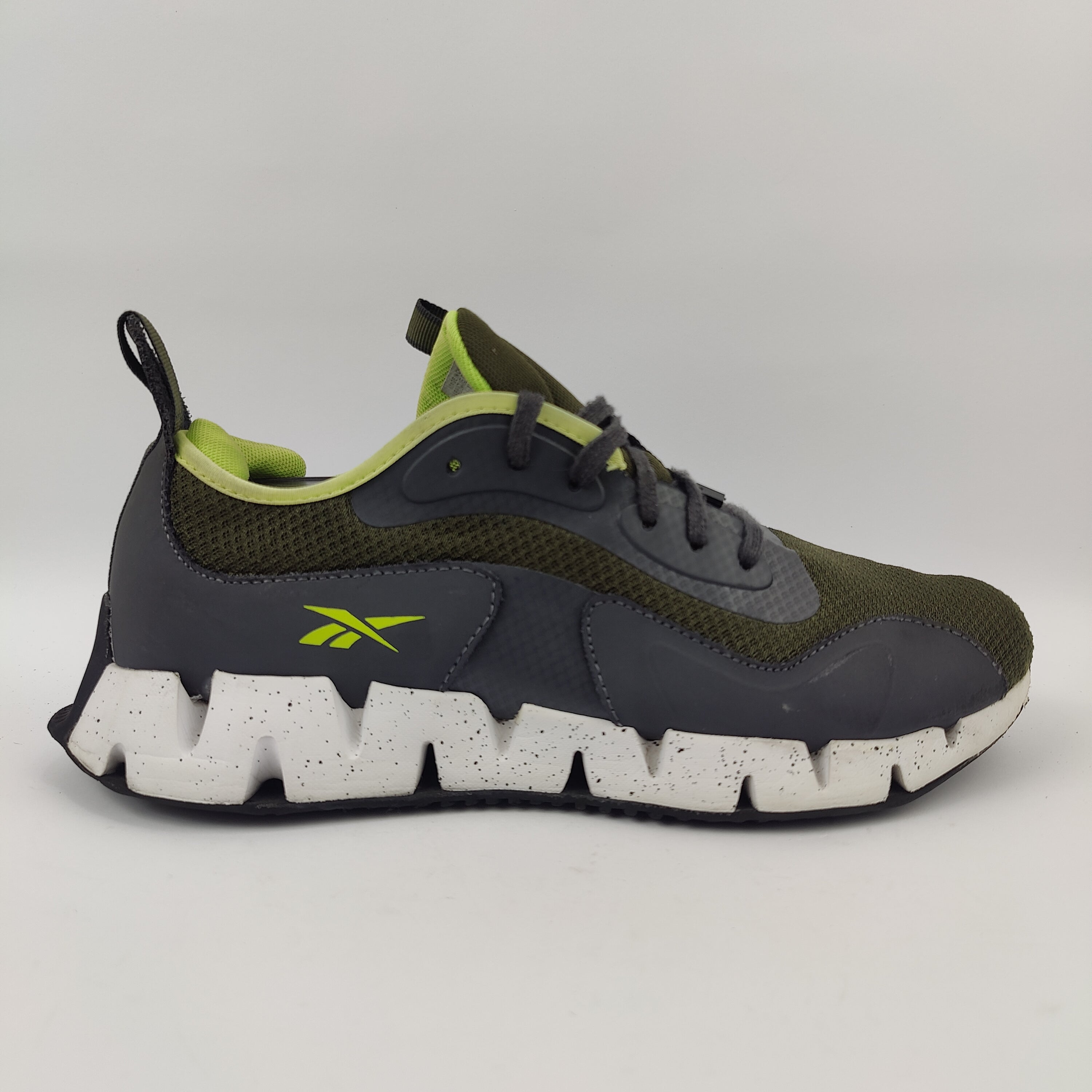 Reebok Zig Dynamica (UK/PK 8.5) - 42.5 | Prime