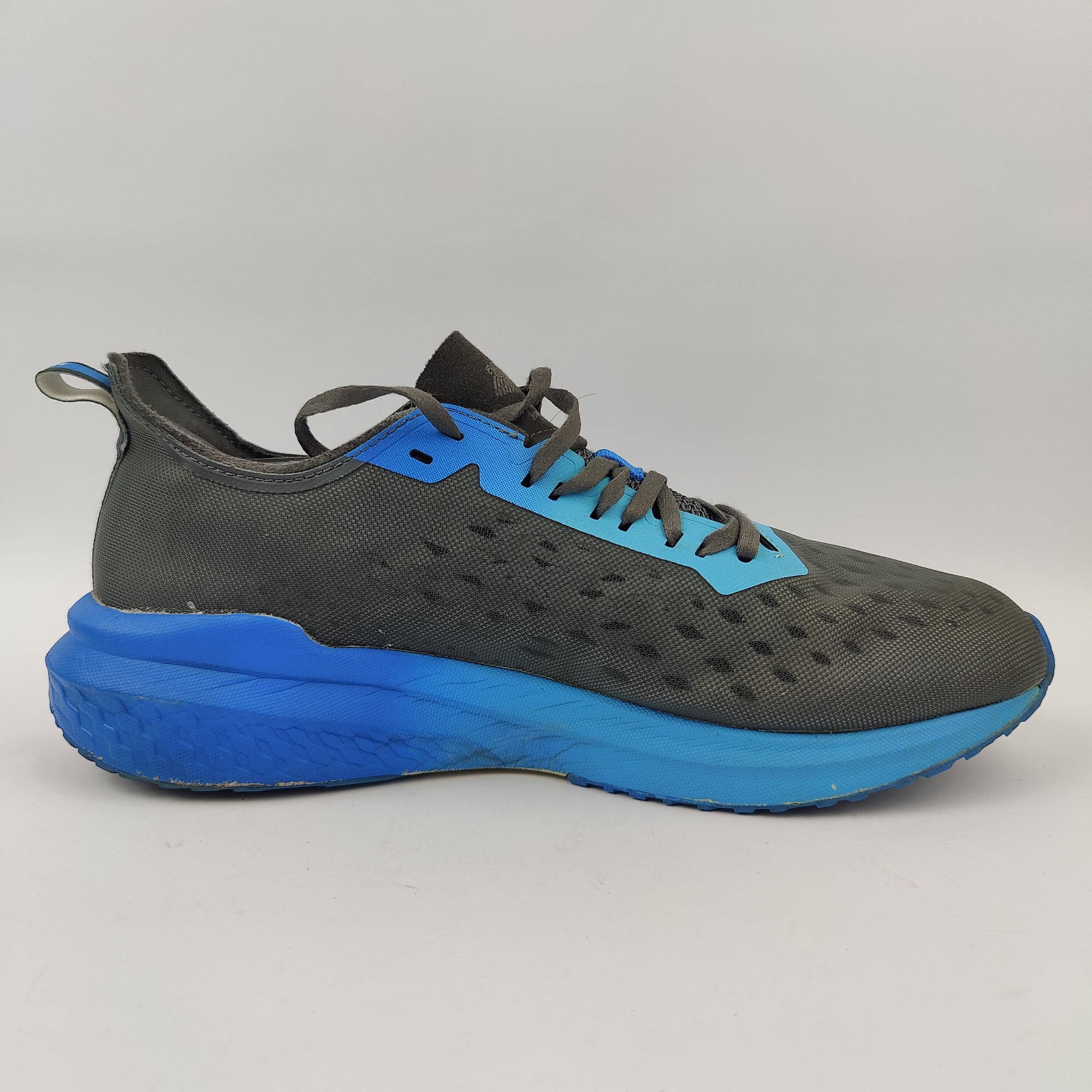 361 Degrees Fengyi IV Quickfoam Lite (UK/PK 8) - 42 | Excellent
