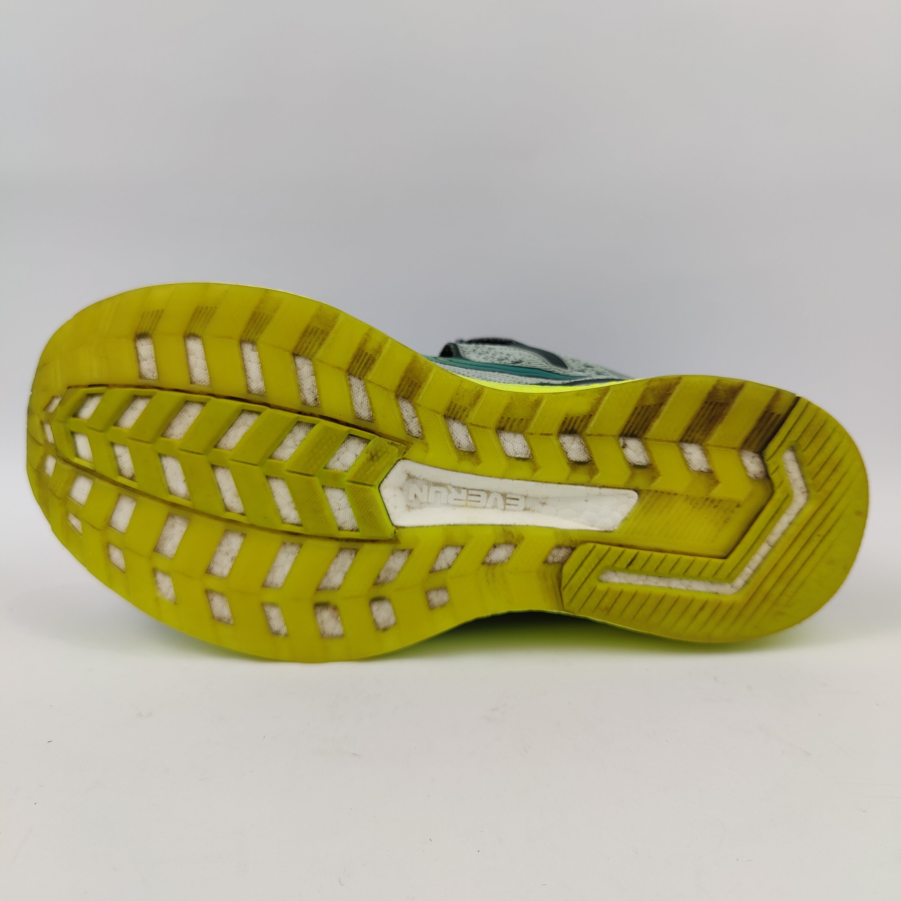 Saucony Triumph ISO 5 (UK/PK 8.5) - 43 | Excellent