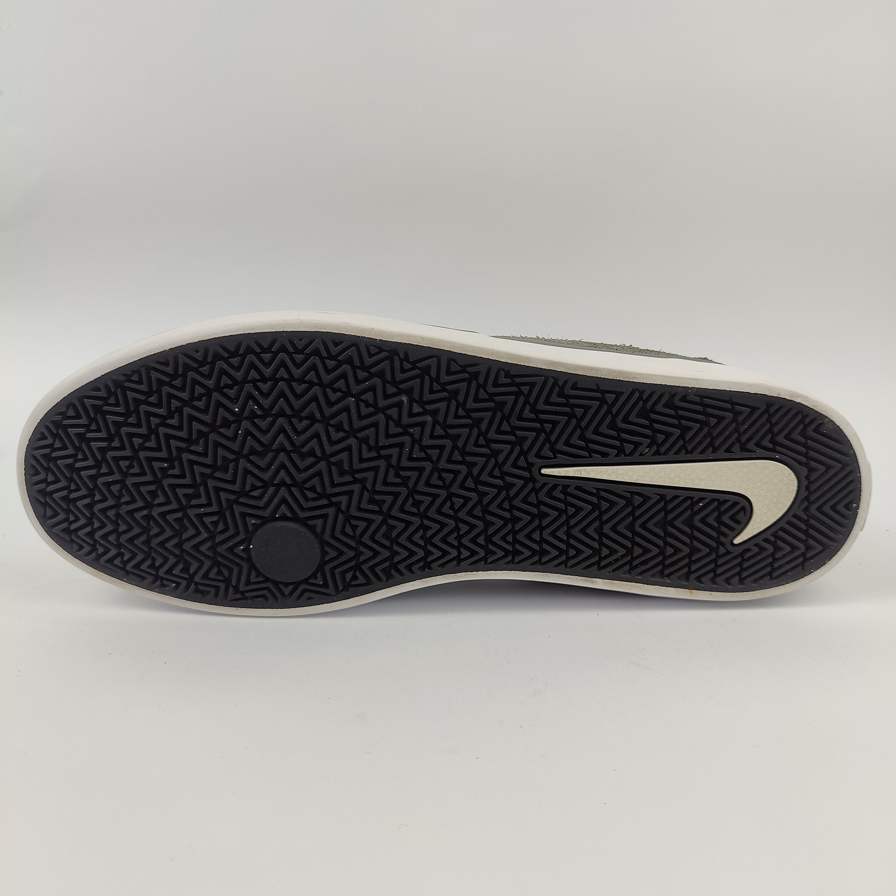 Nike Check Solar (UK/PK 8.5) - 43 | Excellent