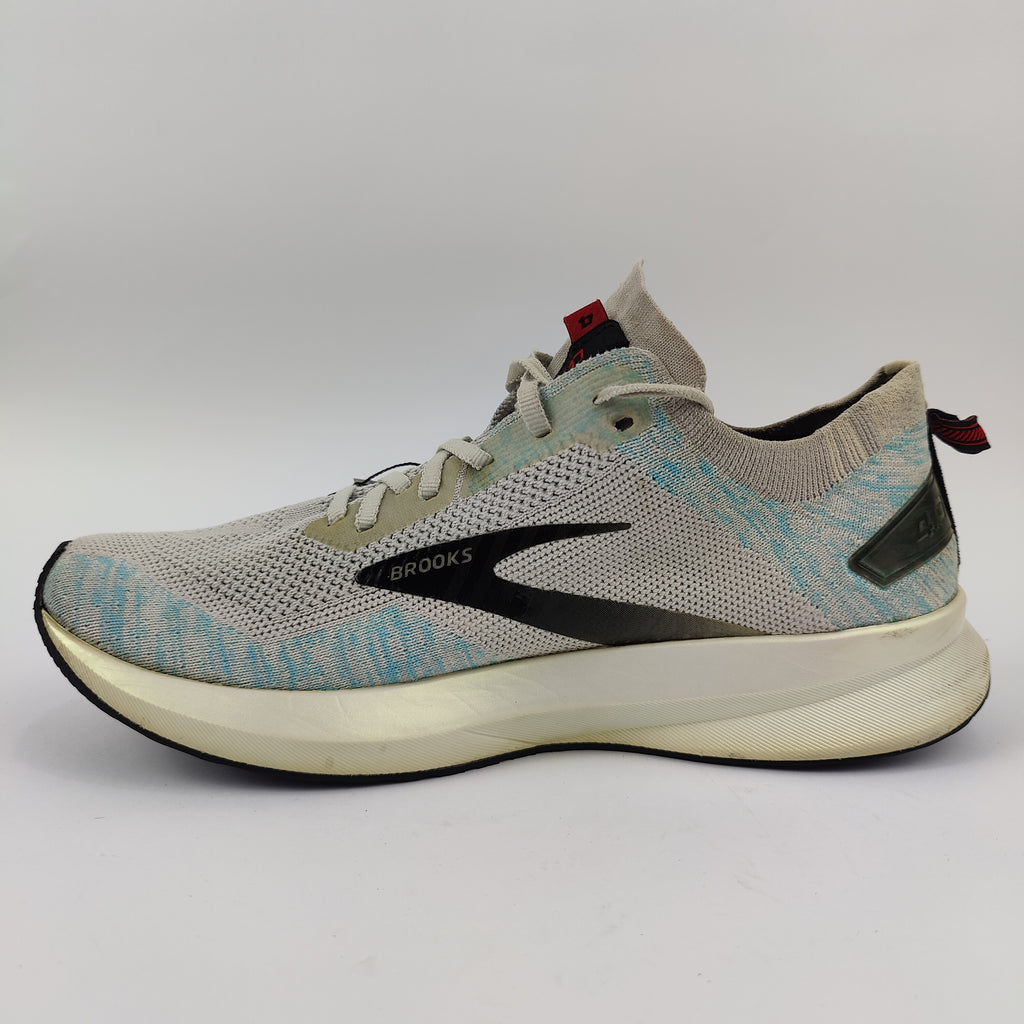 Brooks Levitate 4 (UK/PK 8) - 42 | Excellent