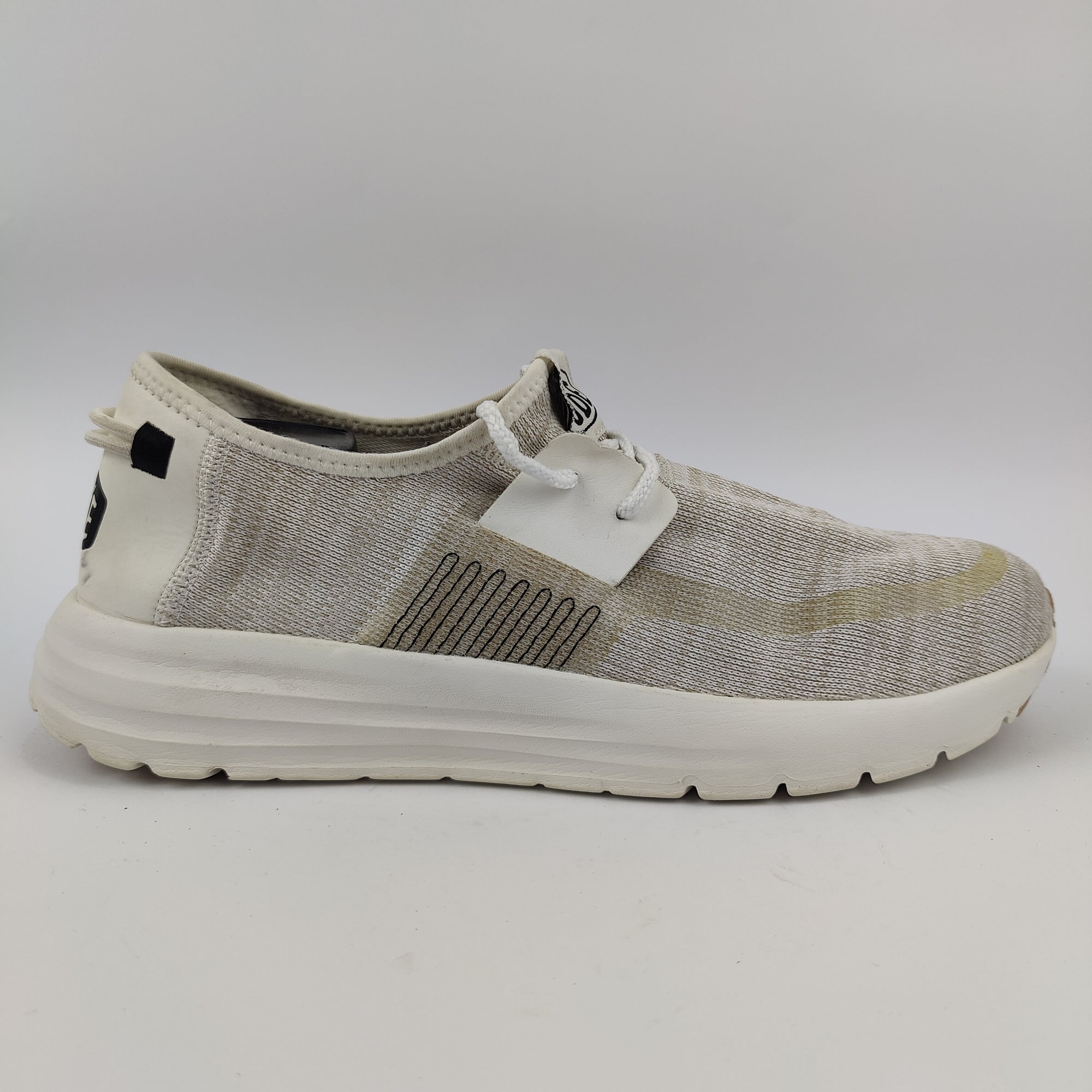 Hey Dude Sneakers (UK/PK 9.5) - 44 | Prime