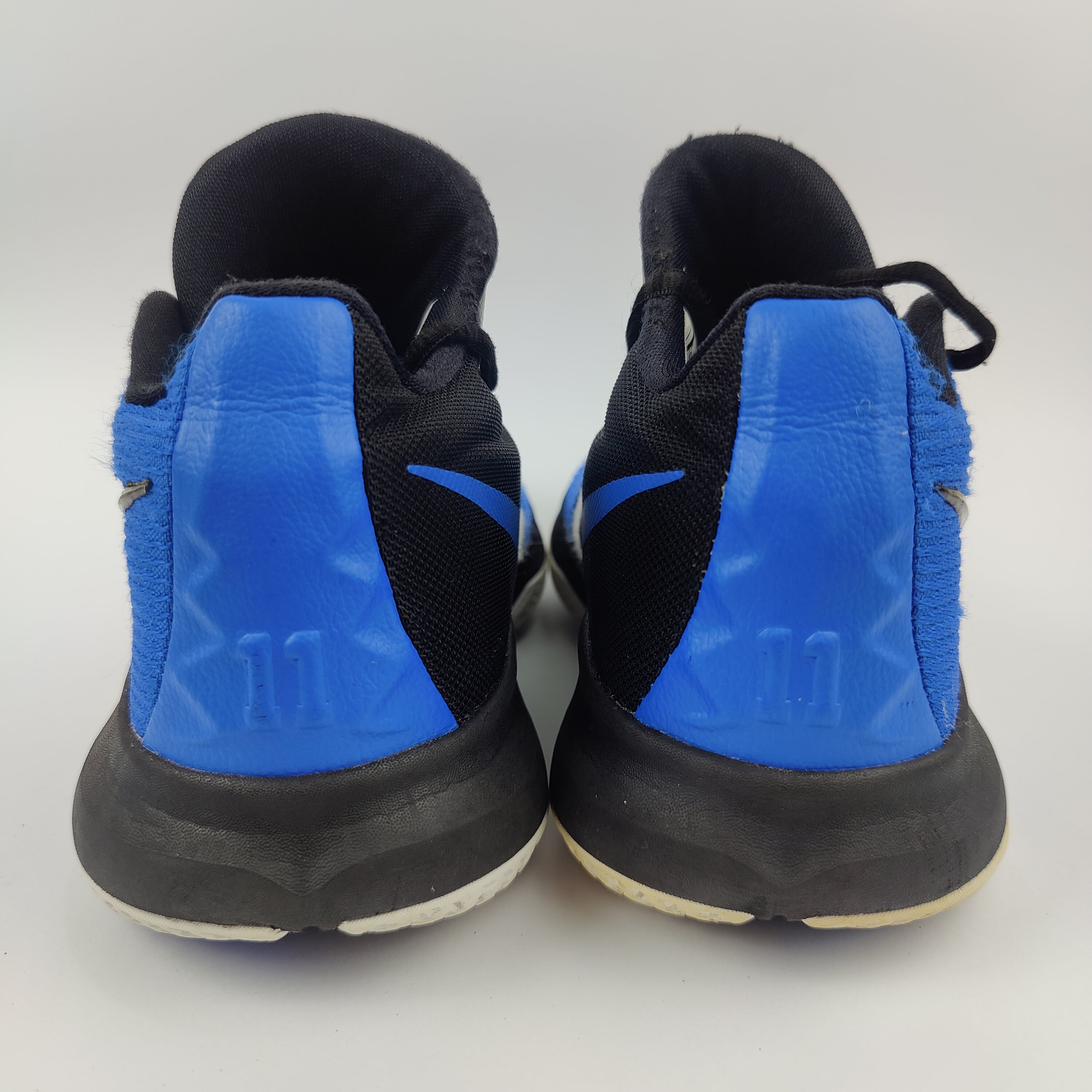 Nike Kyrie FlyTrap (UK/PK 6) - 40 | Prime