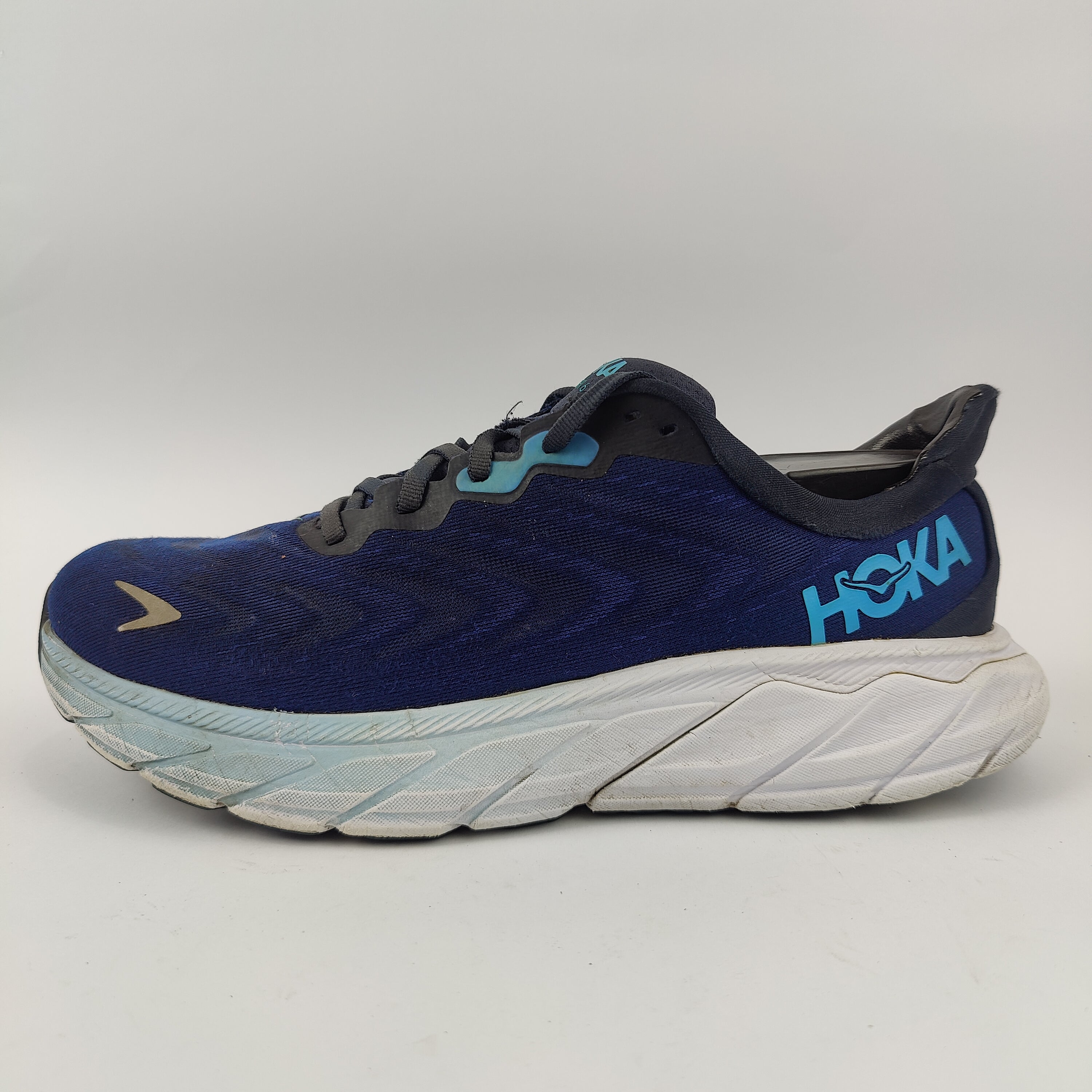 HOKA Arahi 6 (UK/PK 8) - 42 | Excellent