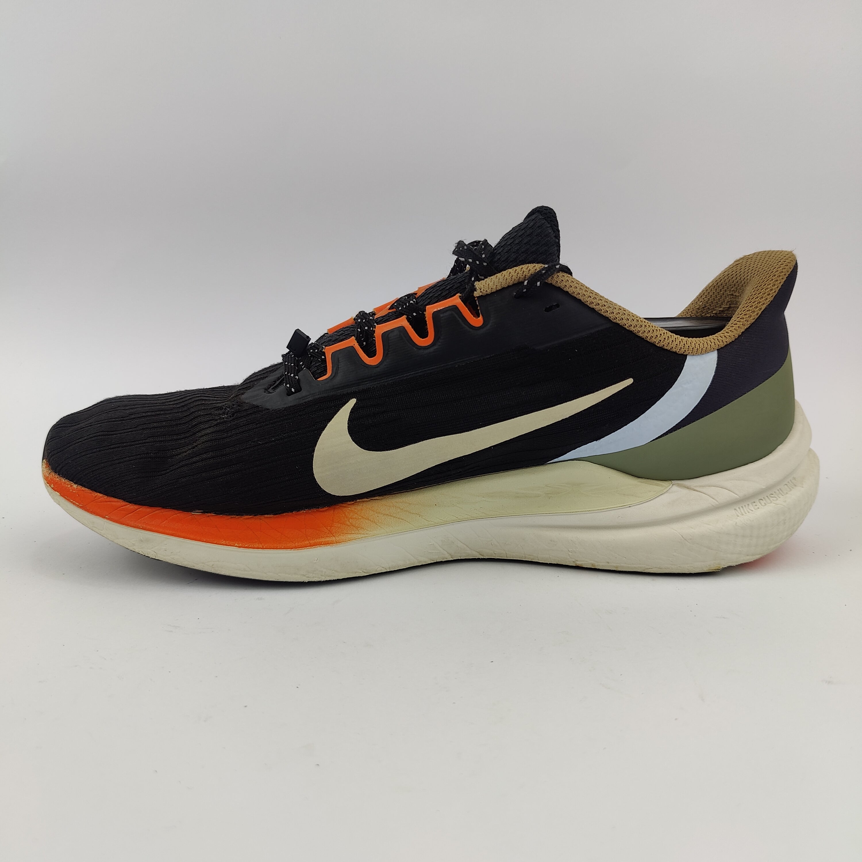 Nike Air Winflo 9 (UK/PK 9.5) - 44.5 | Excellent