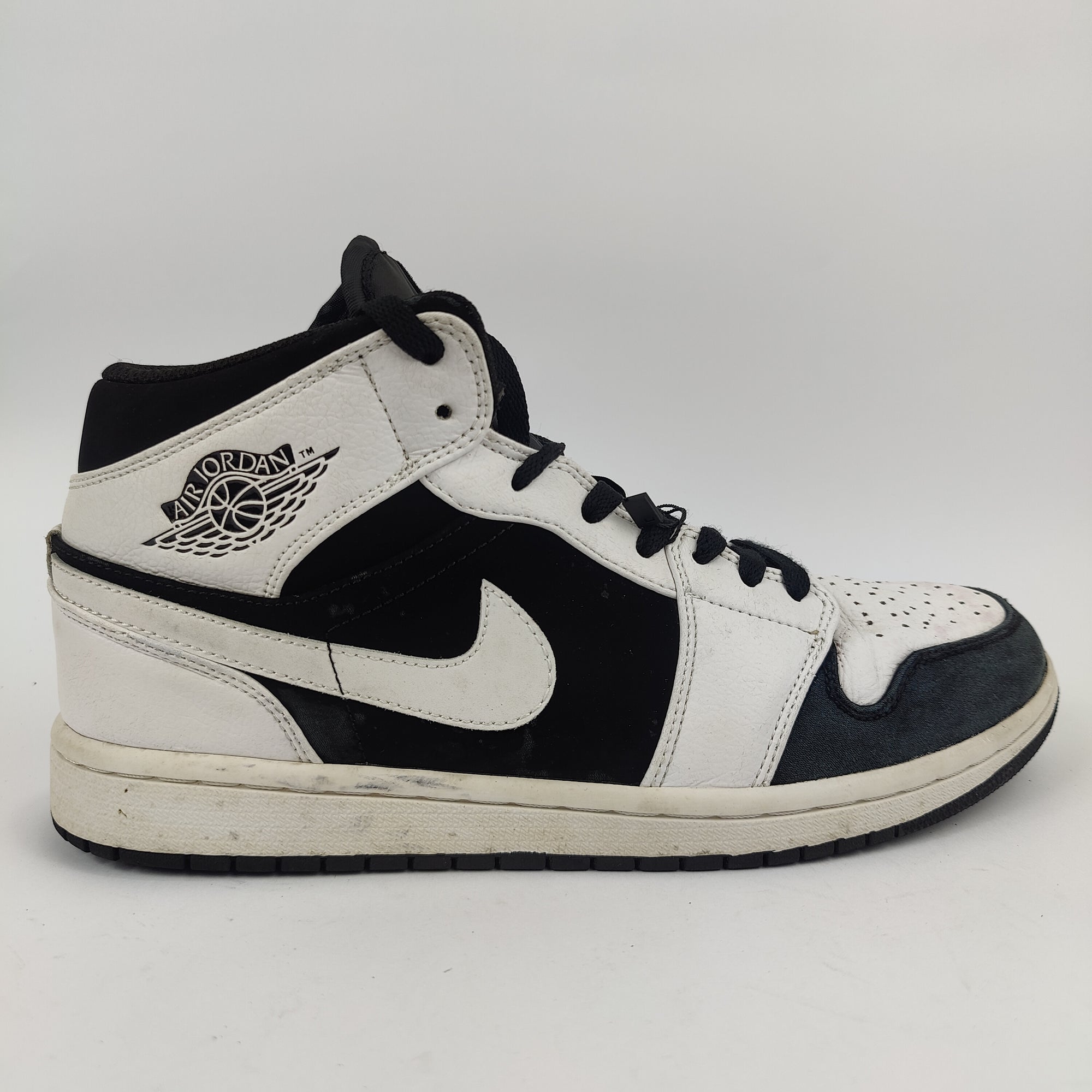 Nike Air Jordan 1 (UK/PK 9) - 44 | Prime