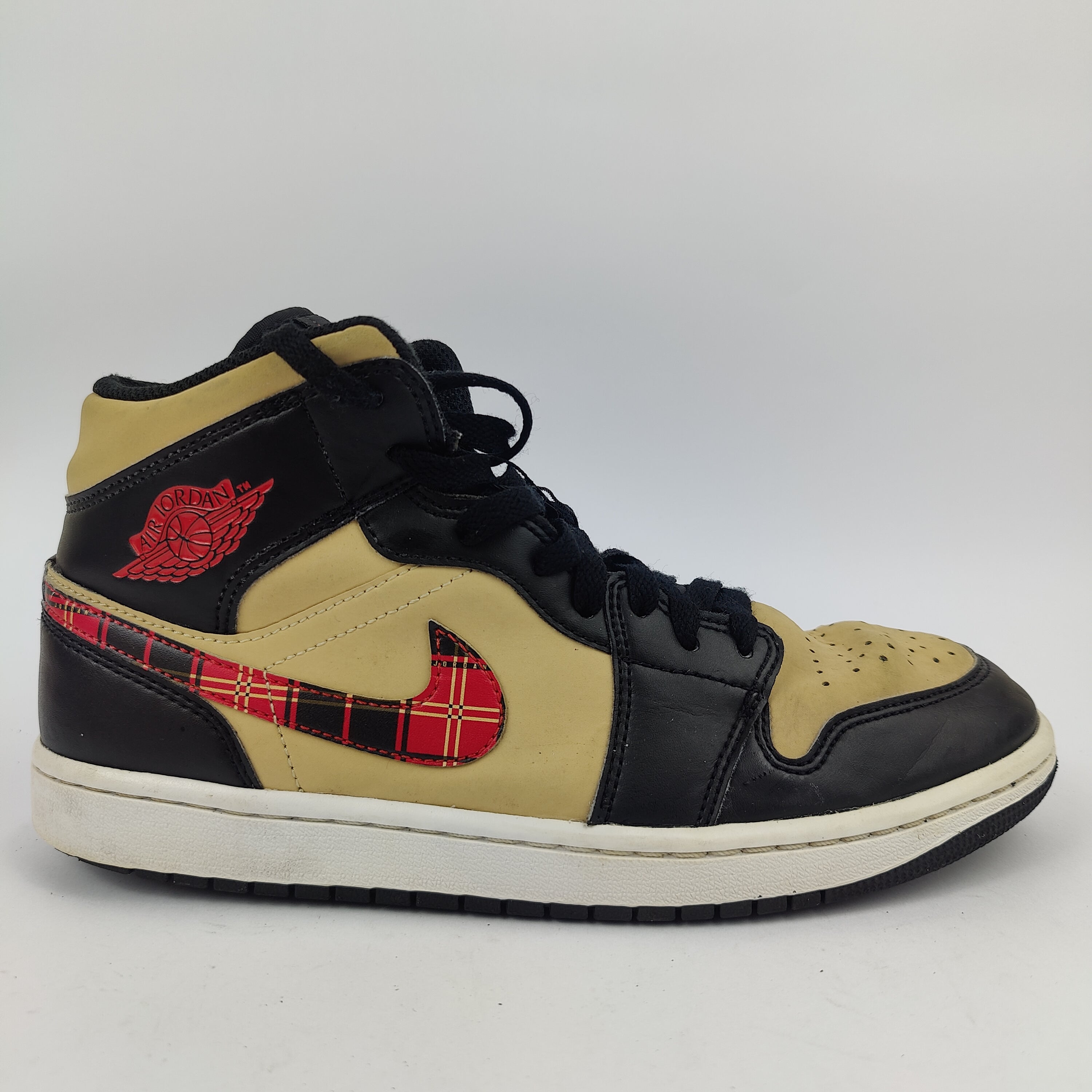 Nike Air Jordan 1 (UK/PK 7) - 41 | Excellent