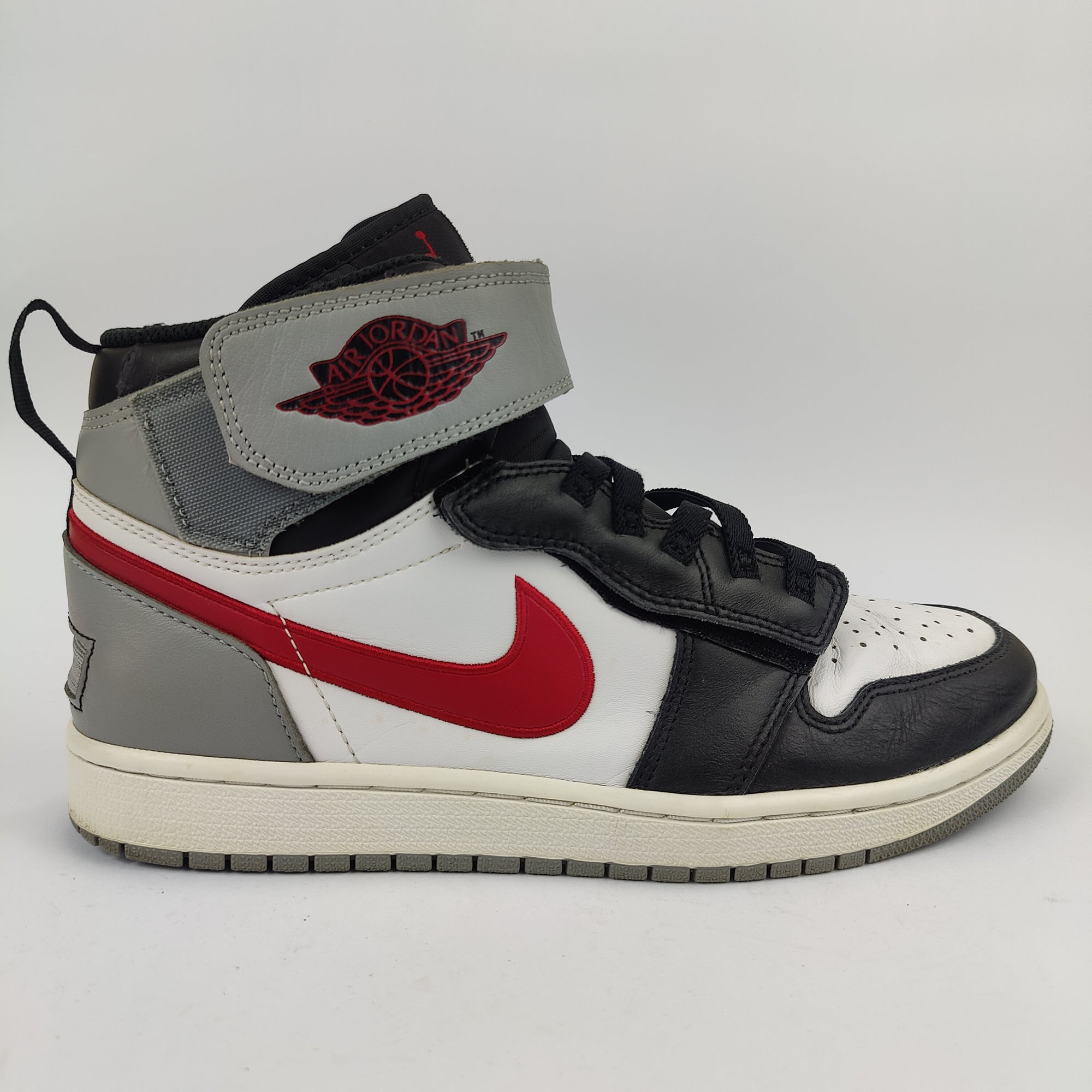 Nike Air Jordan 1 High FlyEase (UK/PK 7.5) - 42 | Prime