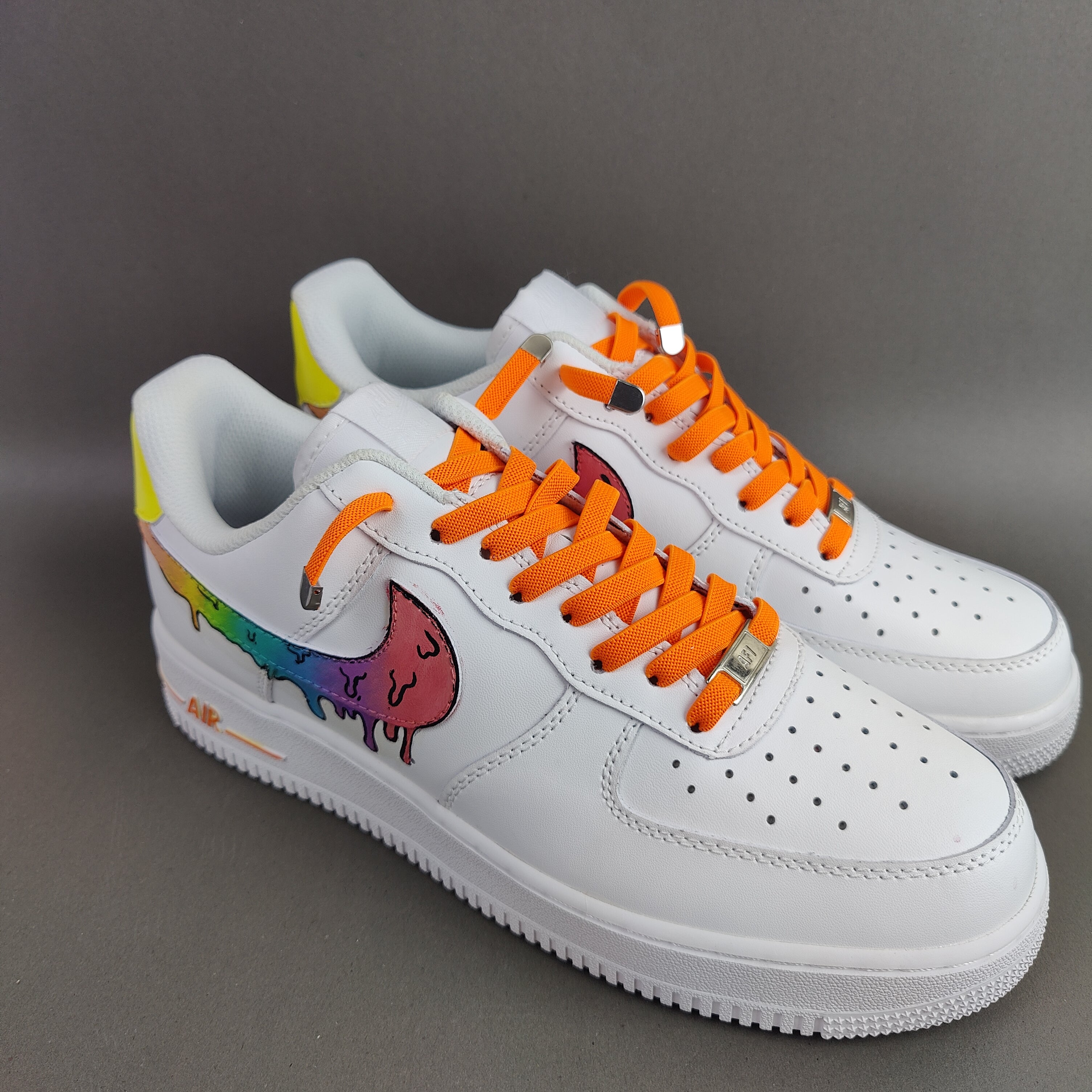 Dripping Rainbow - Slip On Lace Technology