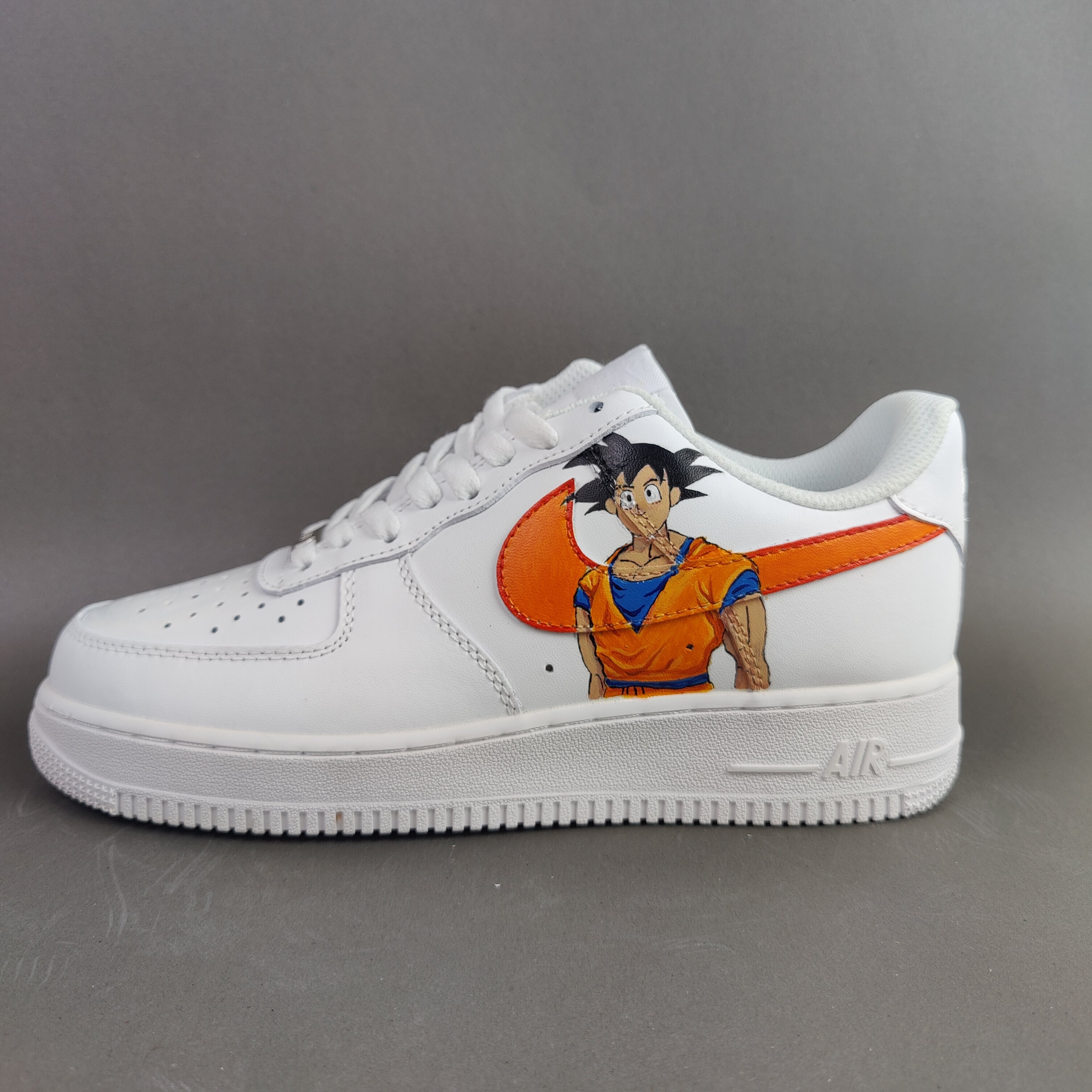 SON GOKU - KAKAROT