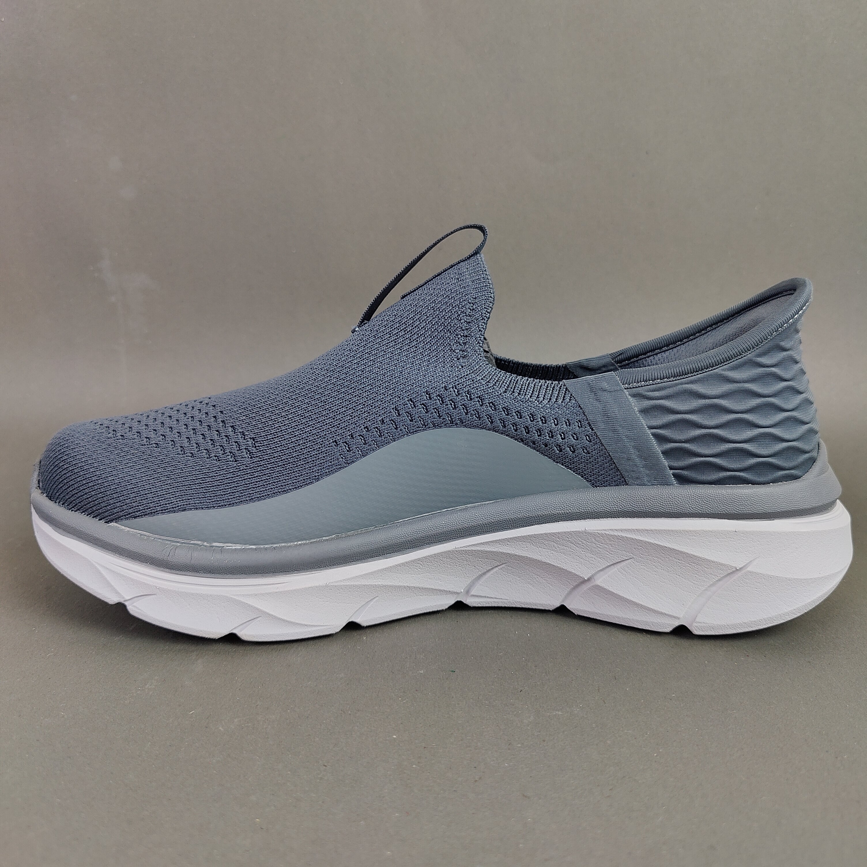 Skechers D'Lux Memory Foam SlipIn - Grey - Multiple Size