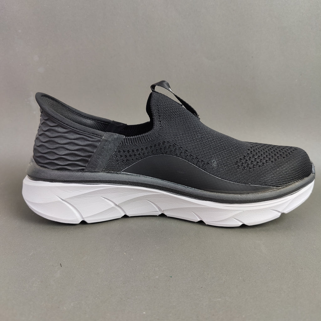 Skechers D'Lux Memory Foam SlipIn - Black - Multiple Size