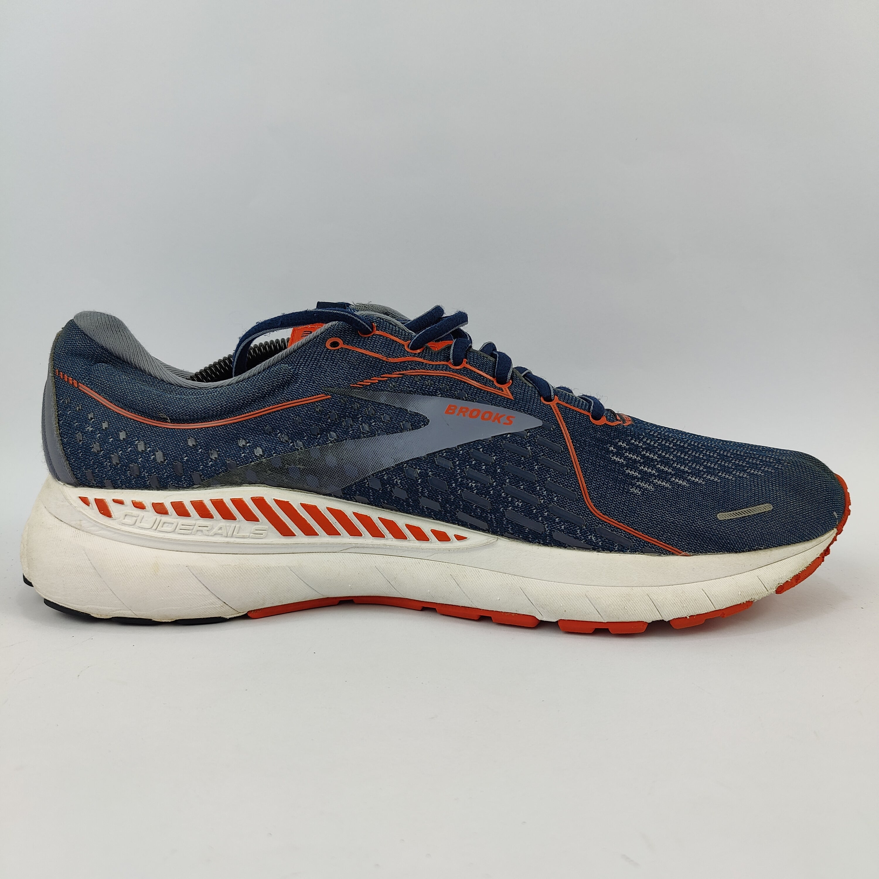 Brooks Adrenalin GTS 22 (UK/PK 10.5) - 45.5 | Excellent