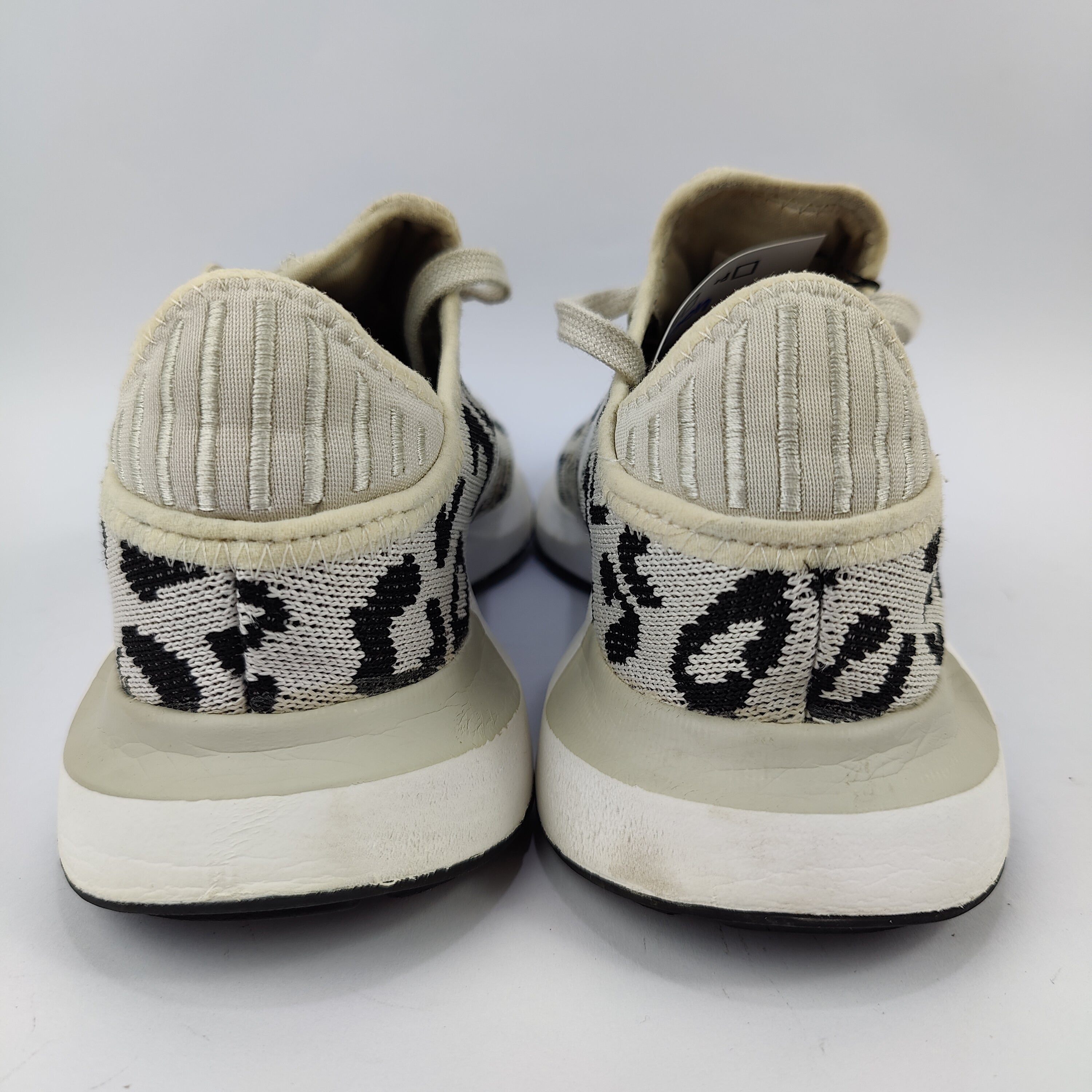 Adidas Swift Run X (UK/PK 6.5) - 40 | Excellent