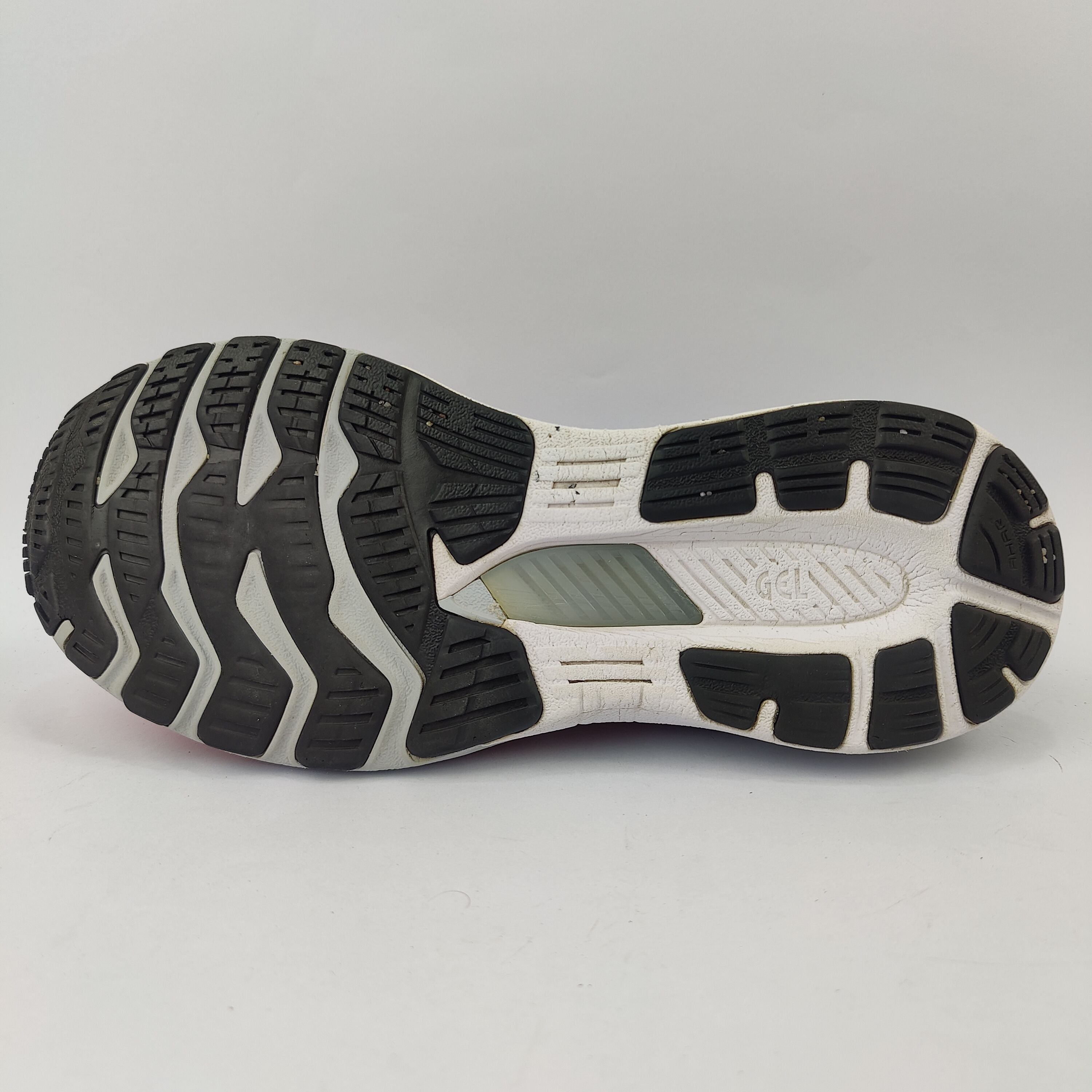 ASICS Gel Kayano 28 (UK/PK 7) - 41.5 | Excellent