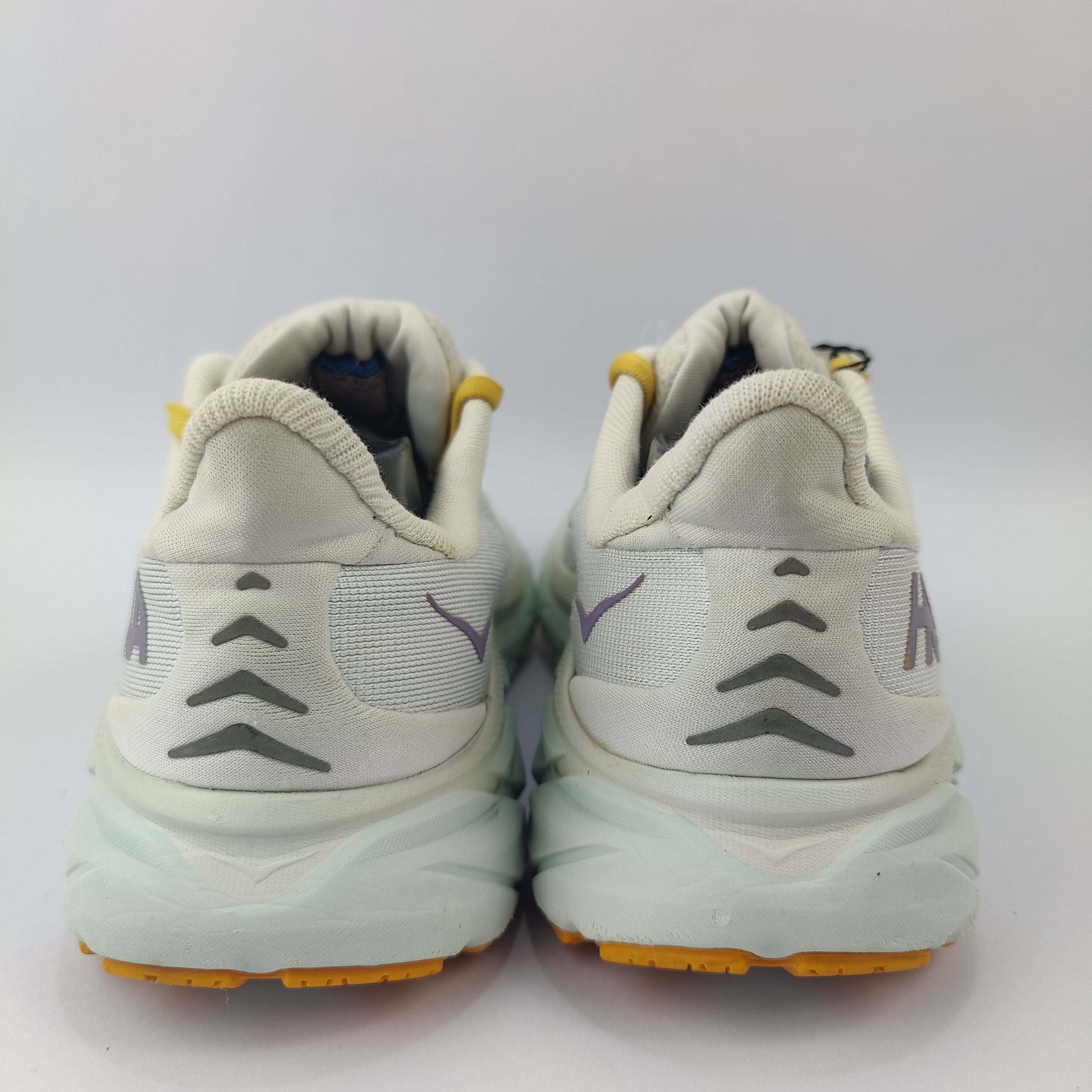 HOKA Clifton 8 (UK/PK 6) - 39.5 | Excellent