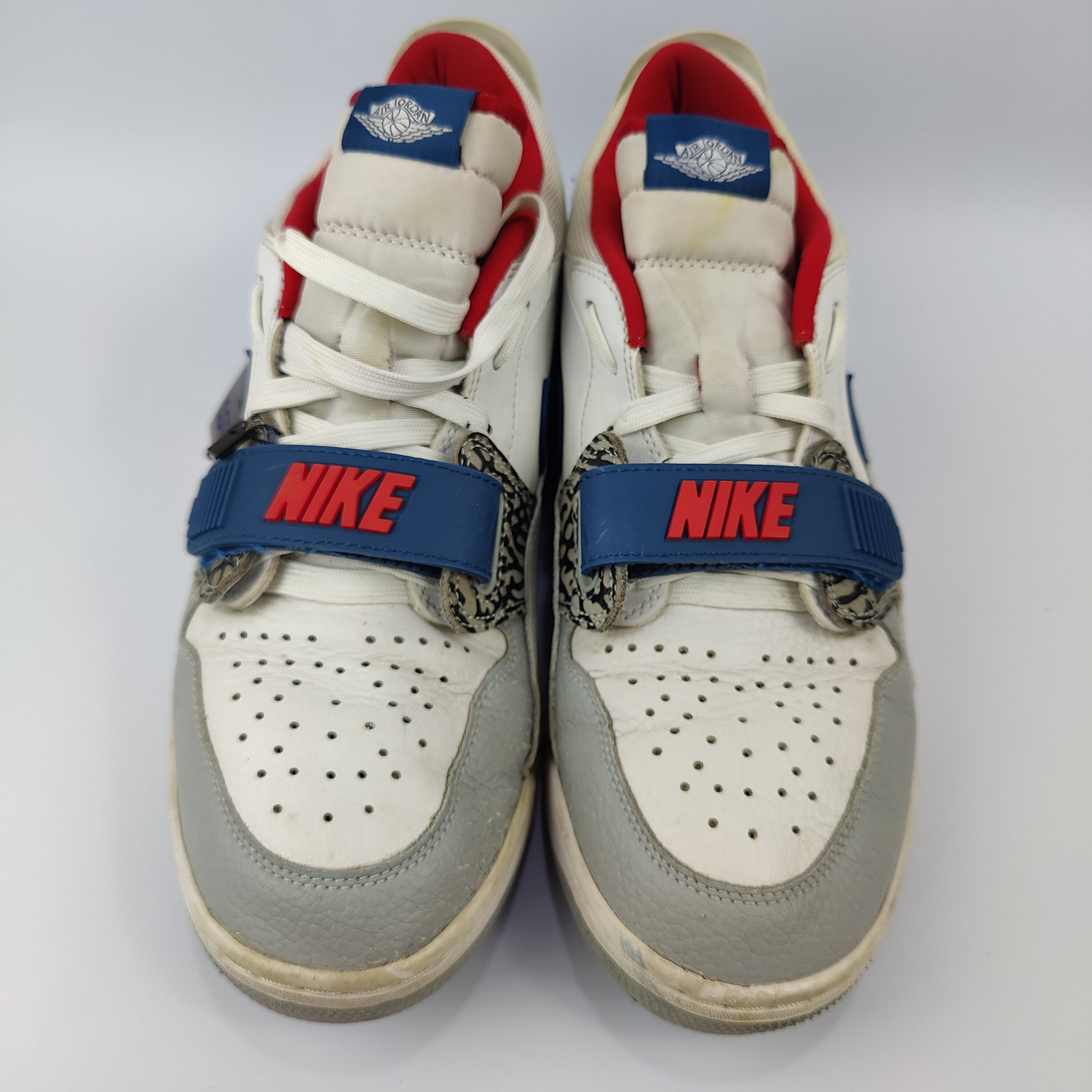 Air Jordan Legacy Low (UK/PK 9.5) - 44.5 | Excellent