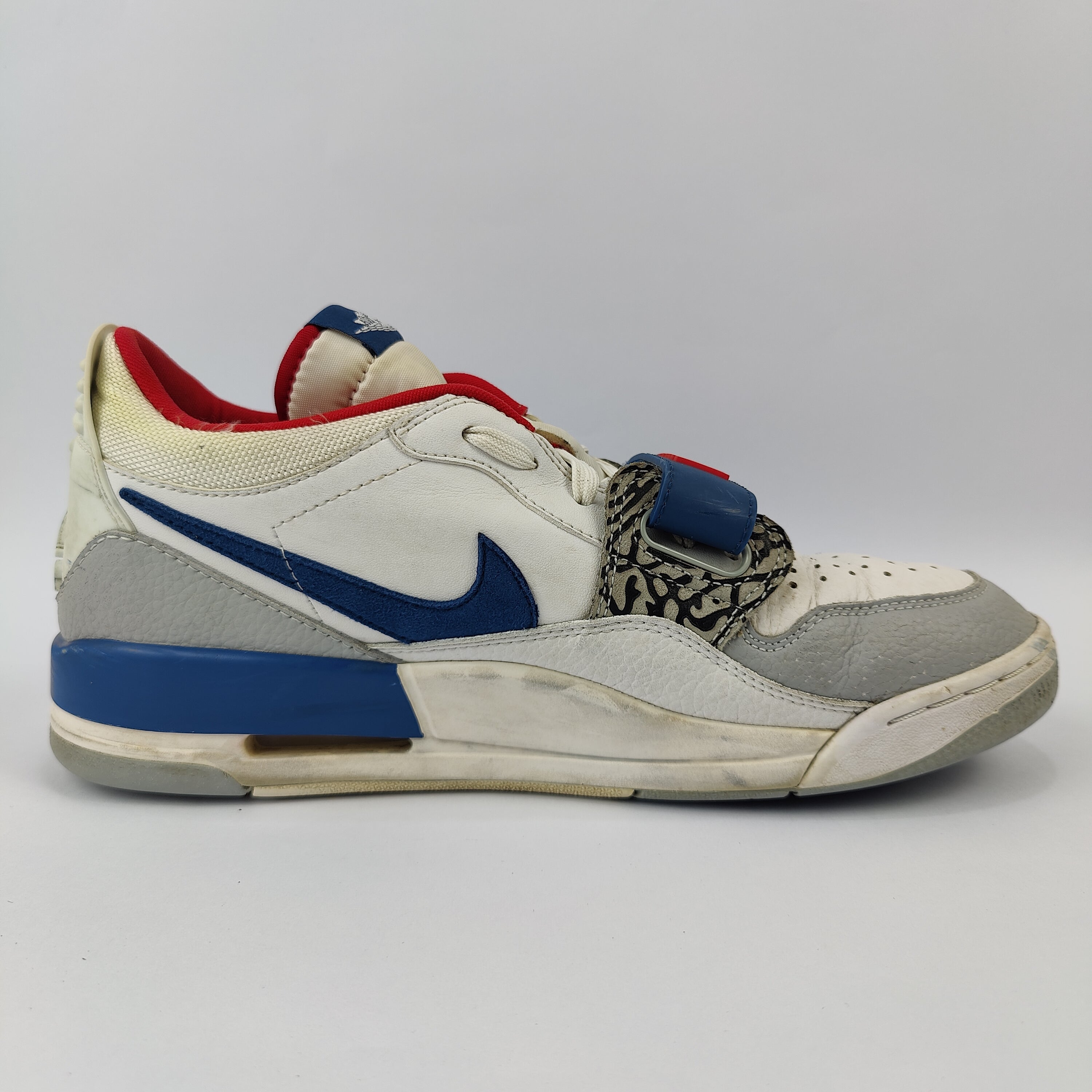 Air Jordan Legacy Low (UK/PK 9.5) - 44.5 | Excellent