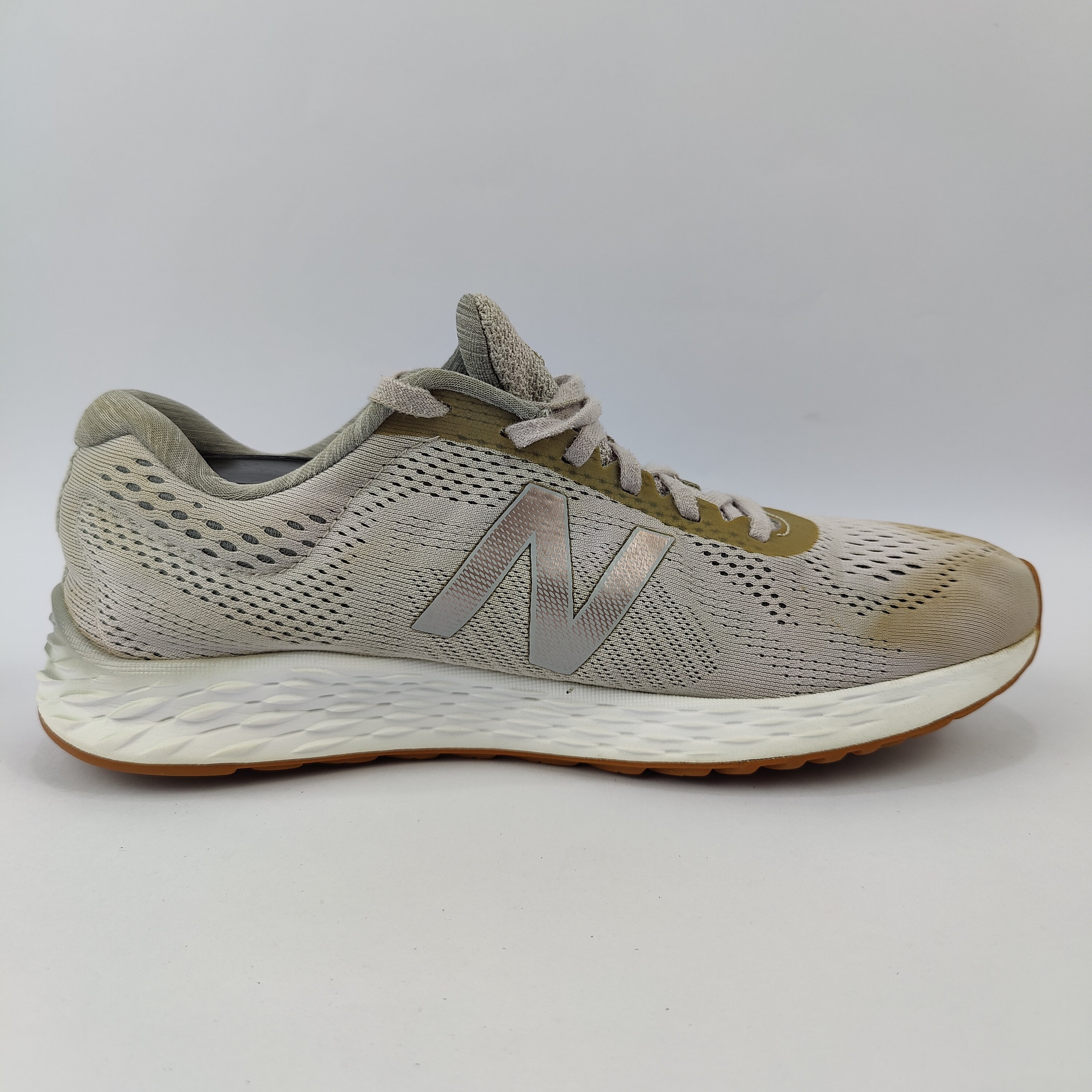 New Balance Fresh Foam Arishi (UK/PK 7.5) - 41.5| Brilliant