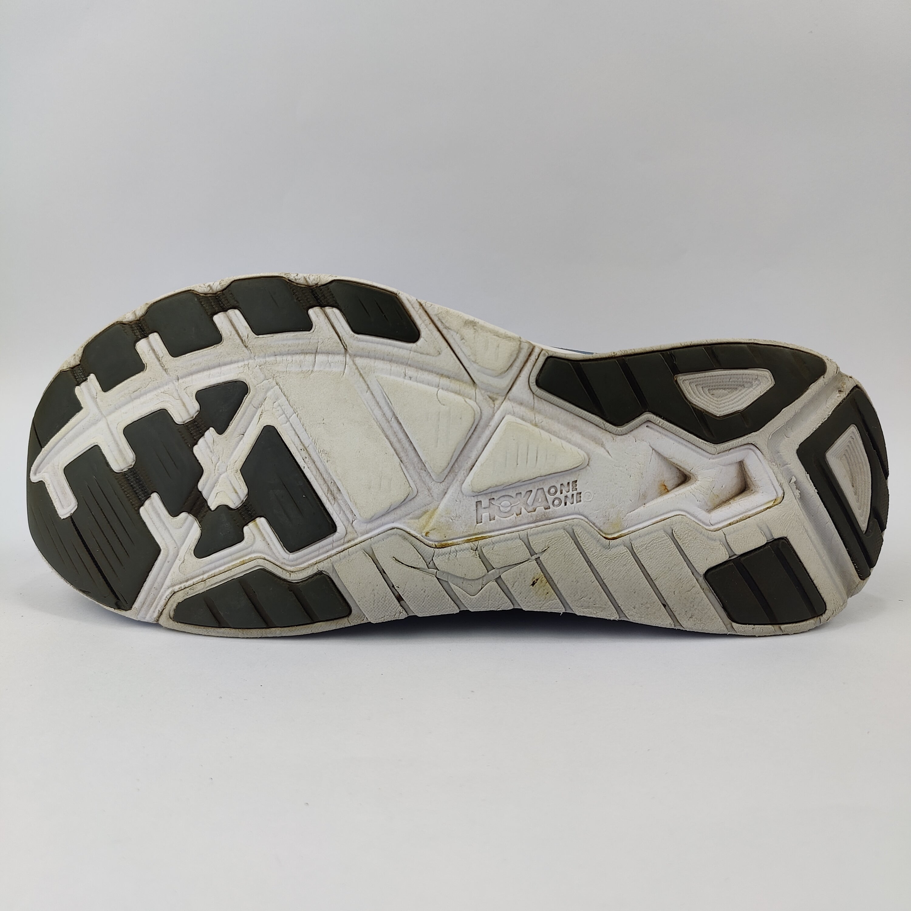 Hoka Arahi 3 (UK/PK 11) - 46 | Brilliant