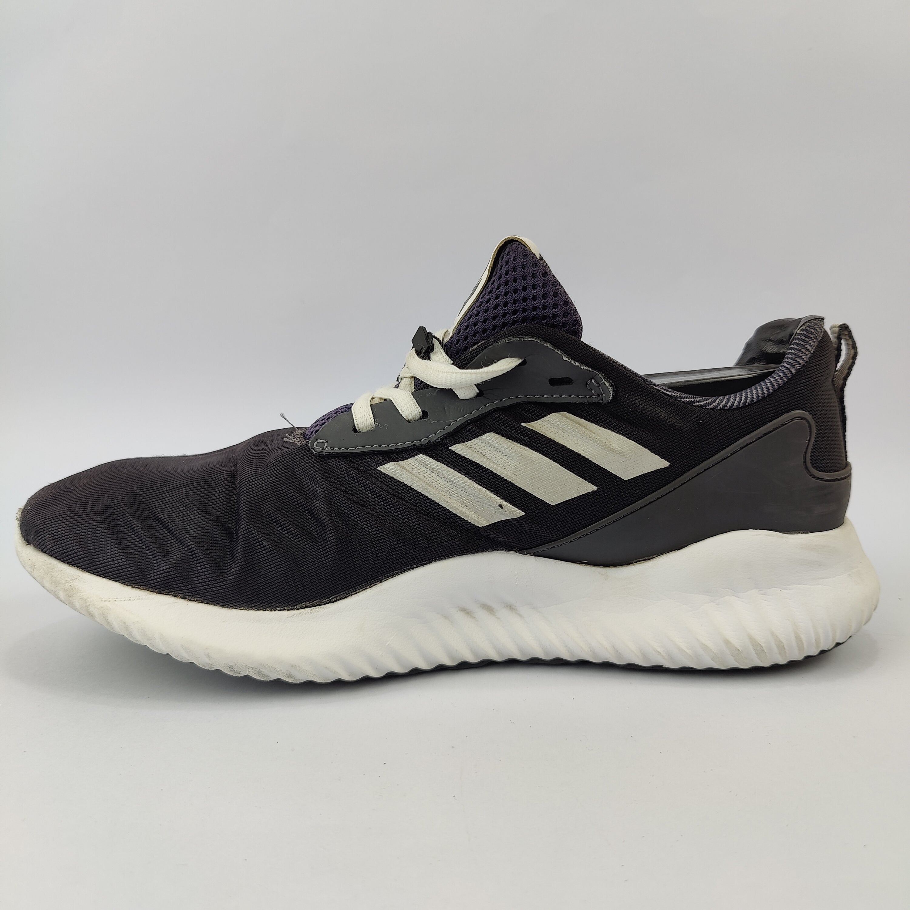Adidas Ultraboost (UK/PK 8.5) - 42.5 | Brilliant
