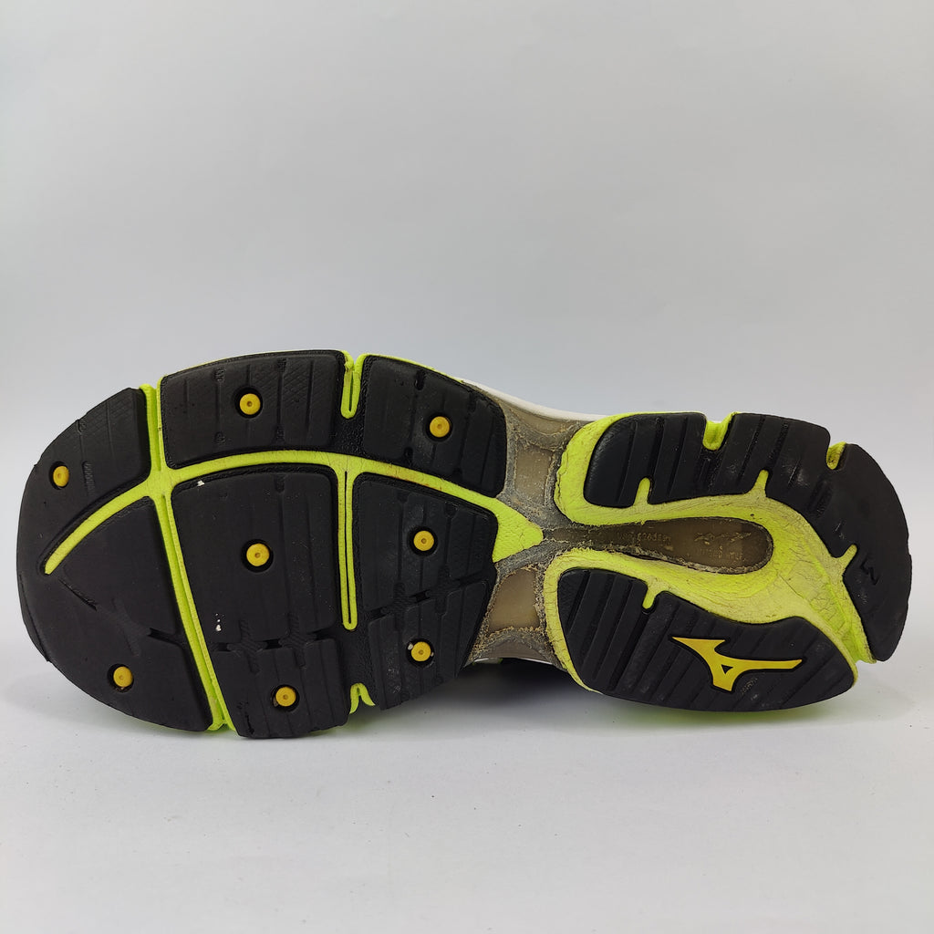 Mizuno Wave Enigma (UK/PK 8) - 42 | Excellent