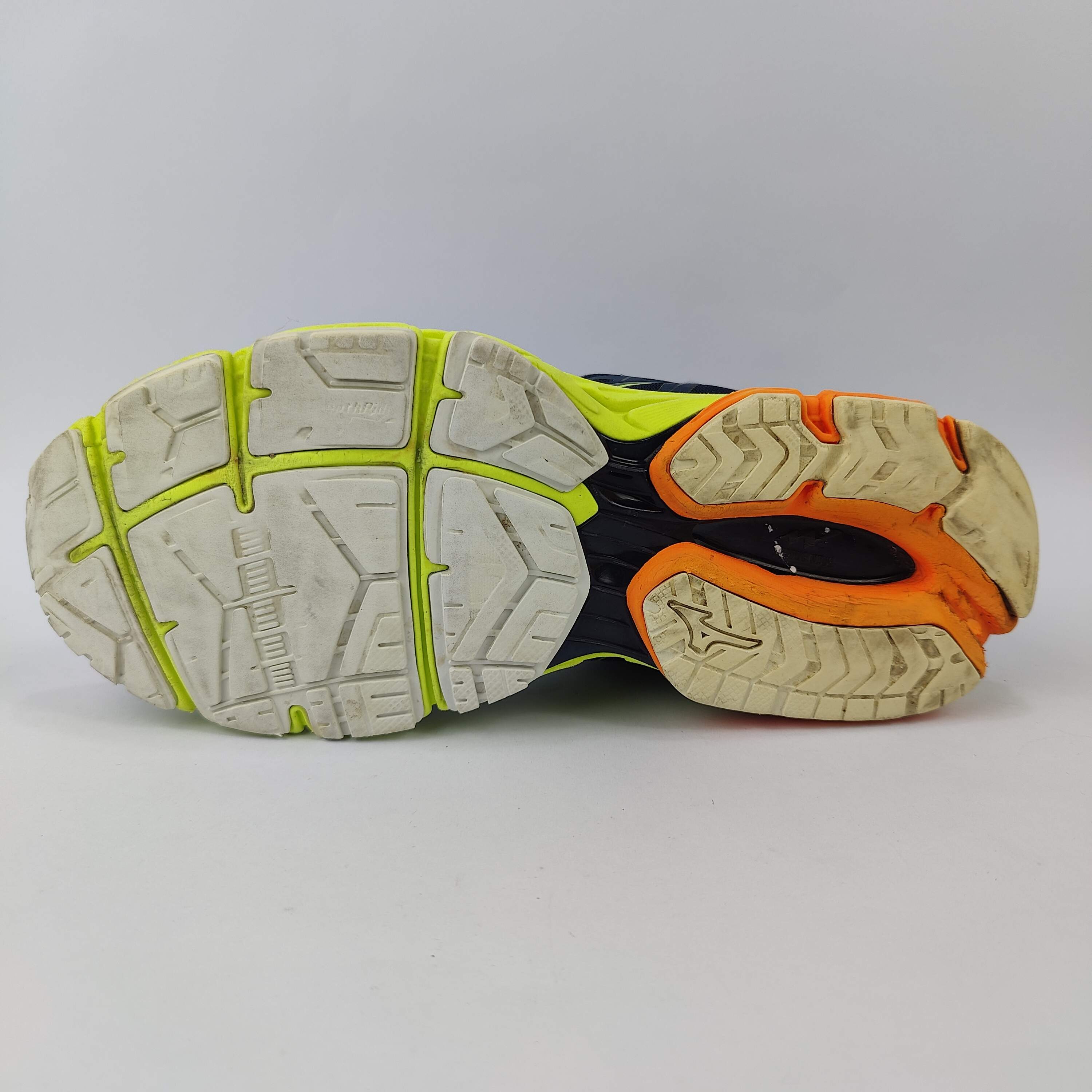 Mizuno Wave Altima 11 (UK/PK 9) - 43 | Excellent