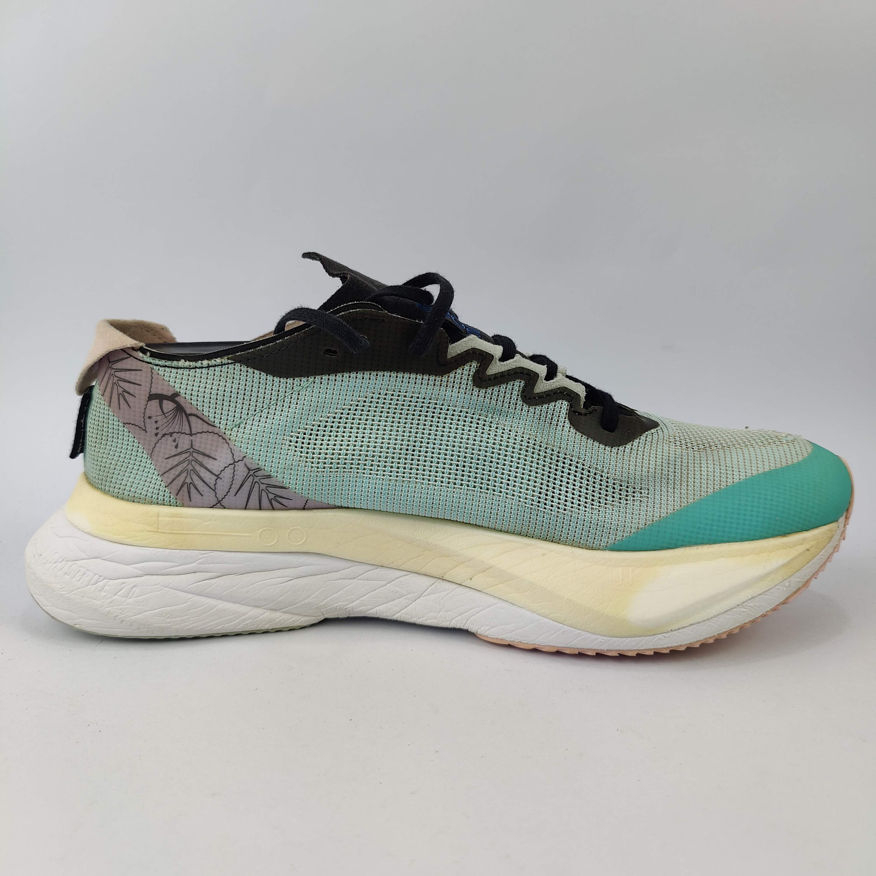 Adidas Adizero Boston (UK/PK 7) - 41 | Brilliant